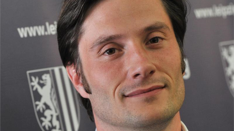 Stadt Leipzig stiftet 60 fair gehandelte Fußbälle