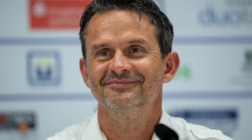 Dirk Schuster, der Trainer vom FC Erzgebirge Aue. Foto: Robert Michael/Archivbild