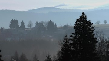 Eine Landschaft des Erzgebirges bei Schönheide. Foto: Hendrik Schmidt/Archivbild