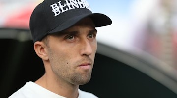 Der verletzter Spieler Kevin Kampl von Leipzig vor dem Spiel. Foto: Jan Woitas/Archivbild