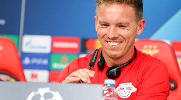 Trainer Julian Nagelsmann von Leipzig spricht in der Pressekonferenz. Foto: Jan Woitas/Archivbild