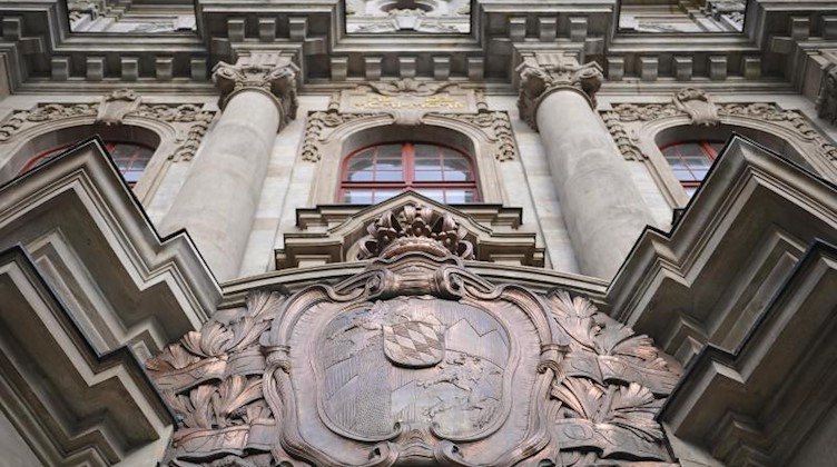 Die Fassade des Landgerichts Bayreuth ist zu sehen. Foto: David Ebener/Archiv