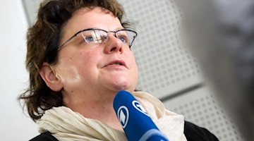 Die Abgeordnete der Partei Die Linke im Sächsischen Landtag, Kerstin Köditz gibt ein Interview. Foto: Arno Burgi/Archivbild