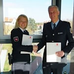 Tanja Wulff-Bruhn, Präsidentin der Polizeidirektion Göttingen, und Michael Schuol, Präsident der Bundespolizeidirektion Hannover, nach der Unterzeichnung der Kooperationsvereinbarung. Foto: PD Göttingen
