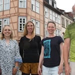 Das Team des Mehrgenerationenhauses freut sich auf viele Besucherinnen und Besucher: (v.li.) Peter Beuermann, Martina Görtler, Franziska Pinne, Elke Steden, Martina Betjen und Peter Teune. Foto Simon