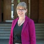 Die Zeit für eine Bewerbung ist jetzt“, erklärt Prof. Dr.-Ing. Sabine Iffert mit Blick auf die Altersstruktur unter Professor*innen. „Wir werden einen grandiosen Generationenwechsel erleben.“ Foto: HAWK