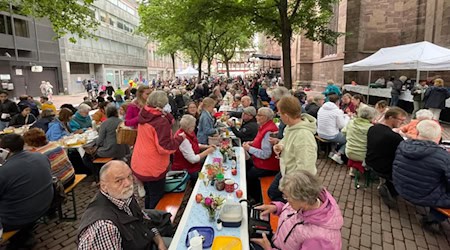 Gemütliche Atmosphäre beim Bürgerfrühstück 2024. Foto: Bernard Marks
