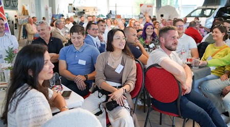 Volles Haus beim BNI-Netzwerktreffen im Autohaus Rolf in Göttingen. Fotos Bernard Marks 