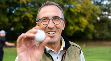 Prominentes Teilnehmerfeld beim Charity Golf-Turnier Starke & Reichert. Fotos Bernard Marks 