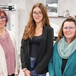 Starkes Team von der Berndt die Optik GmbH: Inhaberin Verena Albrecht, Auszubildende Alessa Weiberg und Jennifer Teichgruber es fehlt Sina Rudolf. Fotos Marks