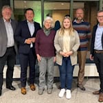Foto v.l.n.r.: Siegfried Lieske (Bürgerstiftung Göttingen), Landrat Marcel Riethig, Annelore Hermes (Stiftung Vielfalt der Kulturen), Katrin Schöttler (Bürgerstiftung Duderstadt), Dr. Gerhard Diehl (Bürgerstiftung Rosdorf), Thomas Galla (Stiftung Jugendförderung Dransfeld).Foto: Lakemann/Landkreis Göttingen