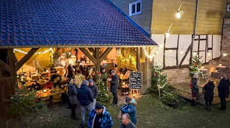 Stimmungsvolles Markttreiben im historischen Packhof Foto: HMM