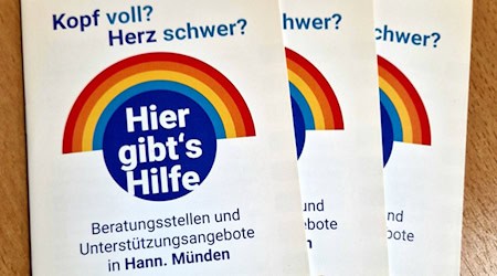 Damit Betroffene die Angebote tatsächlich erreichen, verteilen wir die Broschüre an Orten, die im Alltag häufig genutzt werden. Foto: Haus der Nationen