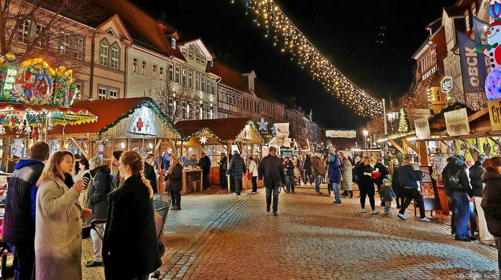 Treffpunkt für Familien, Freunde und Kollgen: Der Duderstädter Weihnachtstreff (ny)