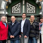 (v.l.) Holger Sparbier (Ortsvereinsvorsitzender SPD), Ulrich Reichel (Fraktionsvorsitz CDU), Bürgermeister Tobias Dannenberg, Dr. Joachim Atzert (Fraktionsvorsitz SPD) und Angelika Deutsch (stellvertretende Vorsitzende CDU Stadtverband und stellvertretende Bürgermeisterin). Foto: Wesche