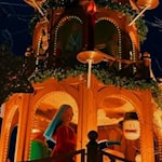 Seit gestern ist der Weihnachtsmarkt in der Kasseler Innenstadt geöffnet. Foto: Kuke