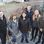 Marcel Mordmüller und Nicole Herthum (Fachdienst Liegenschaften, Hochbau und Sanierung), Nicole Prediger (Leiterin Bereich Stadtentwicklung), Bürgermeister Tobias Dannenberg, GSH-Leiterin Elke Steden und Christoph Ritter (Leiter Fachdienst Bauaufsicht und Denkmalpflege). Foto: Stadt Hann. Münden