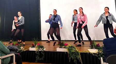 Die Ballettschule Udo Wandtke sorgte für tolle Showeinlagen zum Neujahrsempfang der Stadt Hann. Münden. Foto: Tarsa