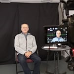 Zeitzeugeninterview mit dem früheren Mitarbeiter des Grenzzolldienstes Albert Stieglitz im Grenzmuseum Schifflersgrund; Foto: Grenzmuseum Schifflersgrund, Madlen Beckmann.