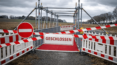 Brücken-Schock bei Groß Schneen: Behelfsbrücke für Radfahrer muss wieder weg