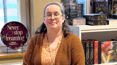 Nach sechs Jahren endet für Julia Erlen ein prägendes Kapitel: Die Buchhandlung Winnemuth in Hann. Münden wird Ende September schließen. Foto: Edling