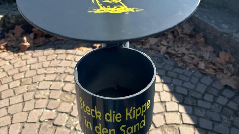 Hinter den neuen Abfallbehältern steckt echte Präzisionsarbeit aus der Nachbarschaft. Gemeinsam mit Stephan Becker von den Göttinger Werkstätten wurde getüftelt, um Stabilität und einfache Verarbeitung zu vereinen. Foto: privat