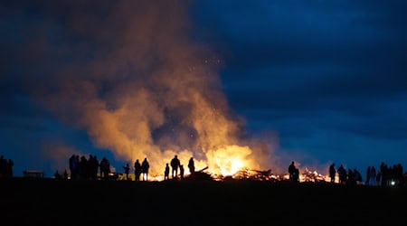 Osterfeuer in der Region. Foto: pixabay