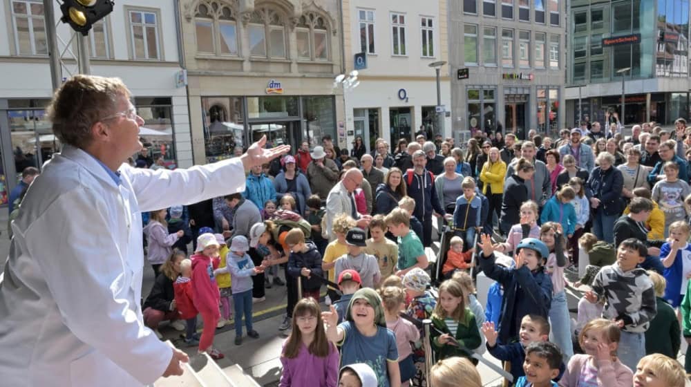 Der Aktionstag ist eine Veranstaltung der Göttingen Marketing GmbH in Kooperation mit der Universität Göttingen und der Stadt Göttingen. Auch städtische Einrichtungen sind beteiligt. Zwischen 13 und 18 Uhr ist an diesem Tag zudem verkaufsoffener Sonntag in der Innenstadt. Foto: Göttingen Marketing