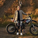 Nach einem Motorradunfall ebnet C-Brace Interim Peggy den Weg zurück in ein selbstbestimmteres Leben. Foto: Ottobock