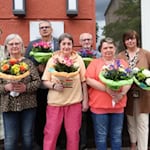 (v.l.n.r.) Personalratsmitglied Melanie Scheffczik, Landrätin Nicole Rathgeber, verabschiedete Mitarbeiterin Marianne Pohle, verabschiedeter Mitarbeiter Helmut Köbrich, verabschiedete Mitarbeiterin Doris Rudolph, verabschiedeter Mitarbeiter Jörg Sobek, verabschiedete Mitarbeiterin Jutta Richter-Daniel, verabschiedete Mitarbeiterin Jutta Behrend, Stellvertretender Verwaltungsleiter Peter Hoefel und Leiter Fachdienst Personal Manuel Thalmann. Fotos: Landkreis WMK