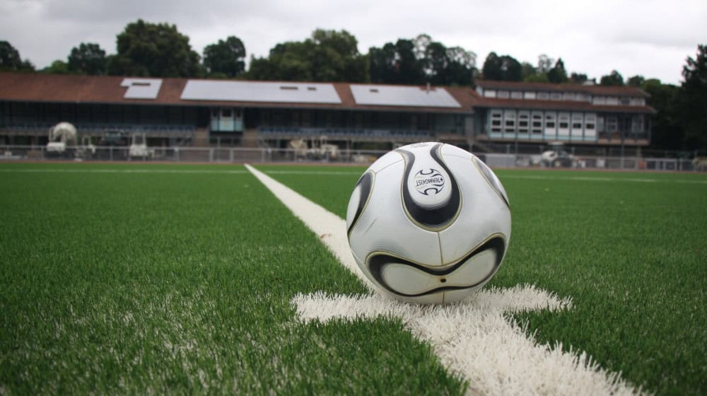 Zur Einweihung der modernisierten Sportstätte auf dem Rattwerder sind alle interessierten Bürgerinnen und Bürger herzlich eingeladen. Darüber hinaus werden Vertreterinnen und Vertreter aus Politik, Verwaltung sowie der an Planung und Umsetzung beteiligten Unternehmen erwartet. Foto: Stadt Hann. Münden