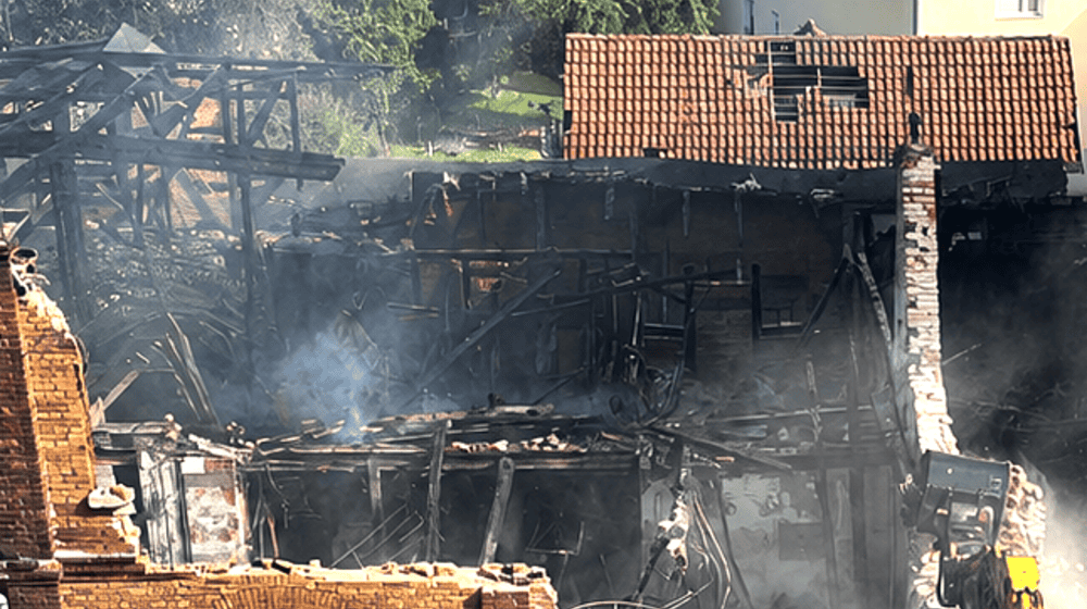Großbrand bei C. F. Schröder: Abrissarbeiten laufen. Foto: privat