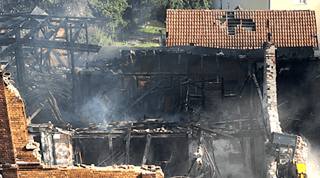 Großbrand bei C. F. Schröder: Abrissarbeiten laufen. Foto: privat