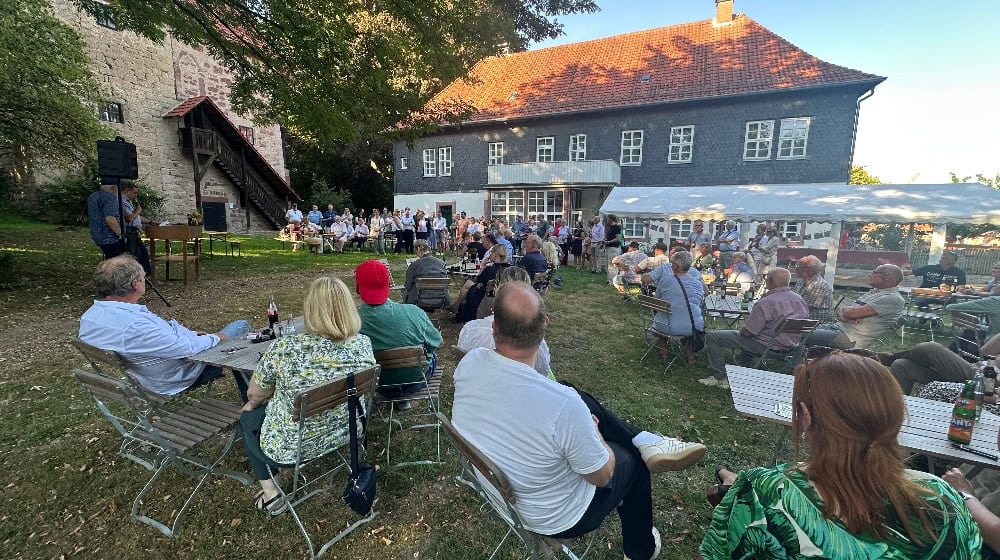 Harmonische Stimmung am Sommerempfang der SPD des Landkreises Göttingen im Garten des Brotmuseums in Ebergötzen. Fotos Marks  