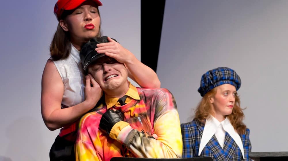 Starker Auftakt in die neue Spielzeit: Mit „Doktormutter Faust“ bringt Intendantin Angelika Zacek einen ebenso modernen wie gesellschaftlich relevanten Faust auf die Bühne des Jungen Theaters Göttingen. Fotografin: © Dorothea Heise