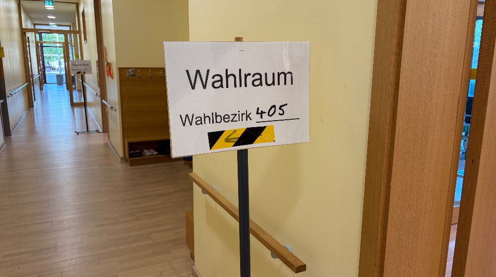 Das Wahllokal in Weende kurz vor der Schliessung um 17 Uhr. Foto Bernard Marks 