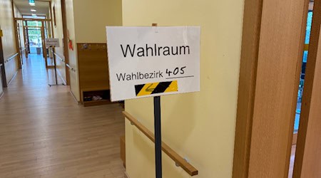 Das Wahllokal in Weende kurz vor der Schliessung um 17 Uhr. Foto Bernard Marks 