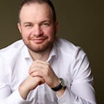 Markus Wagner, Geschäftsführer von Autarkstrom Kassel, spricht darüber, welche Sanierungsschritte wirklich helfen und weshalb eine gute Planung wichtiger ist als eine pauschale Lösung. Foto: Autarkstrom Kassel