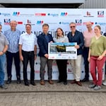 (v.l.n.r.) Matthias Andreß (Saint-Gobain Formular), Simon Bialek (Rump&Salzmann), Andreas Bosch (Saint-Gobain Rigips), Uwe Schridde (Rump&Salzmann), Hans-Jörg Kersten (BV Gips), Bürgermeister Jens Augat (Stadt Osterode), Rebecca Rathmann (Stadt Osterode am Harz), Carsten Ketteler (VG-ORTH), Uwe Breyer (Stadt Osterode am Harz), Jana Betram (Saint-Gobain Rigips), Elmar Zimmer (CASEA), Andreas Feist (VG-ORTH) . Foto Stadt Osterode 