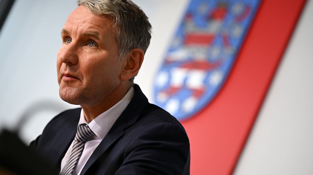 Björn Höcke (AfD), Fraktionsvorsitzender im Thüringer Landtag, spricht. / Foto: Martin Schutt/dpa/Archivbild