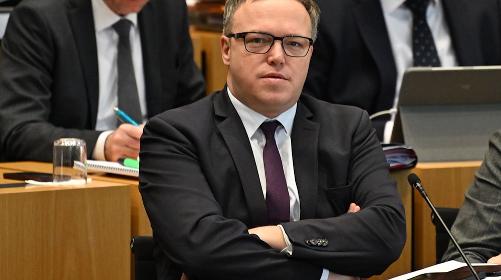 Mario Voigt, CDU-Fraktionschef, während einer Sitzung des Thüringer Landtags. / Foto: Martin Schutt/dpa