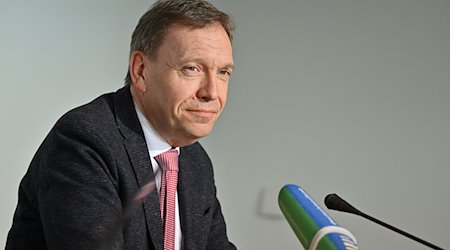 Matthias Hey (SPD), Fraktionschef, während der Landespressekonferenz im Thüringer Landtag. / Foto: Martin Schutt/dpa