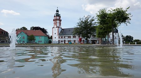 Ohrdruf, Thüringen: Blick von außen auf das Schloss Ehrenstein. / Foto: Jörg Carstensen/dpa