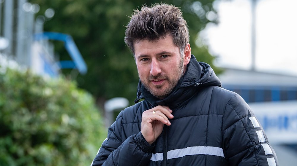 Am Freitag begann der 42-Jährige Stefan Reisinger als Trainer beim Halleschen FC. / Foto: Guido Kirchner/dpa