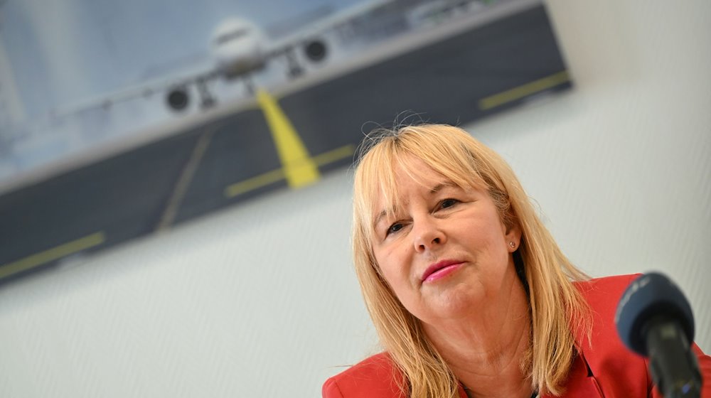 Susanne Hermann, neue Geschäftsführerin der Flughafen Erfurt GmbH. / Foto: Martin Schutt/dpa