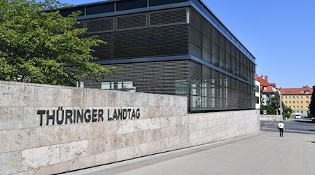 Das Gebäude des Thüringer Landtags in Erfurt. / Foto: Jens Kalaene/dpa-Zentralbild/dpa/Archivbild