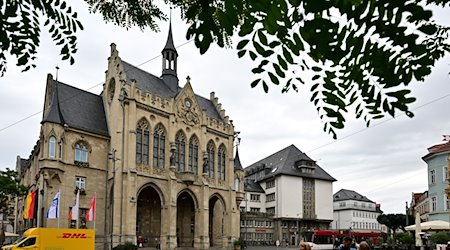 Das Rathaus der Landeshauptstadt Erfurt. / Foto: Martin Schutt/dpa