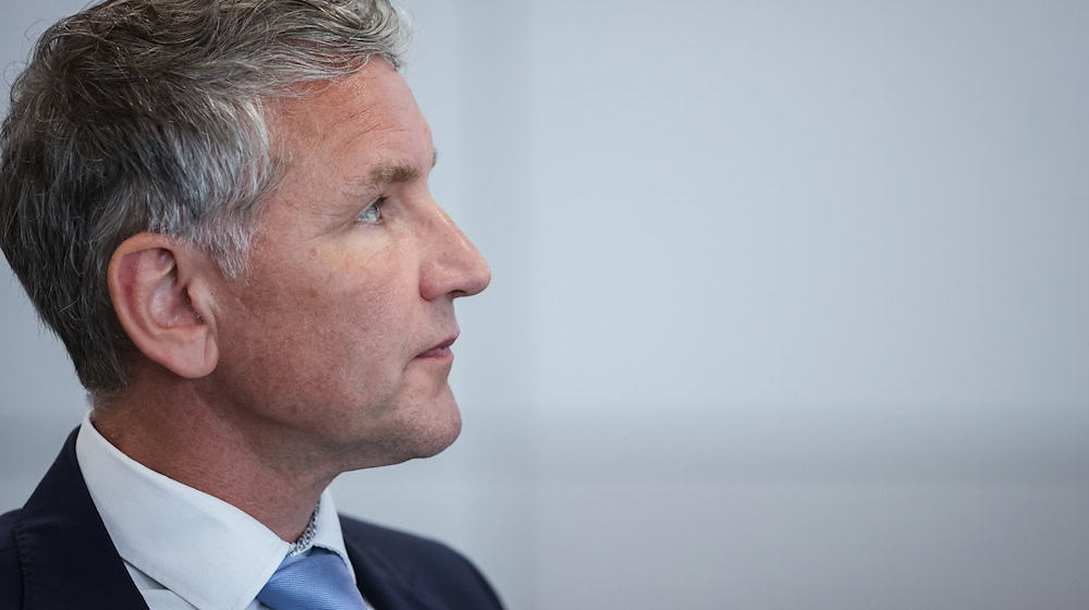 Prozess gegen AfD-Chef Björn Höcke wegen verbotener Nazi-Parole schleppend