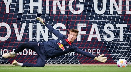 öffentliches Training in der Red Bull Akademie.  Leipzigs Torwart Timo Schlieck nimmt an der Trainingseinheit teil. / Foto: Jan Woitas/dpa