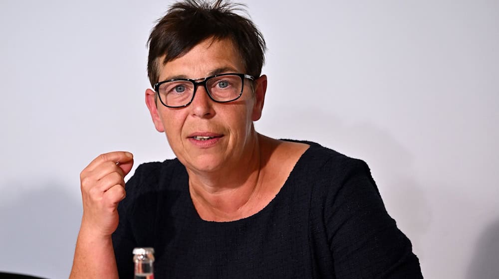 Anja Müller (Die Linke), Vorsitzende des Petitionsausschuss des Thüringer Landtags. / Foto: Martin Schutt/dpa